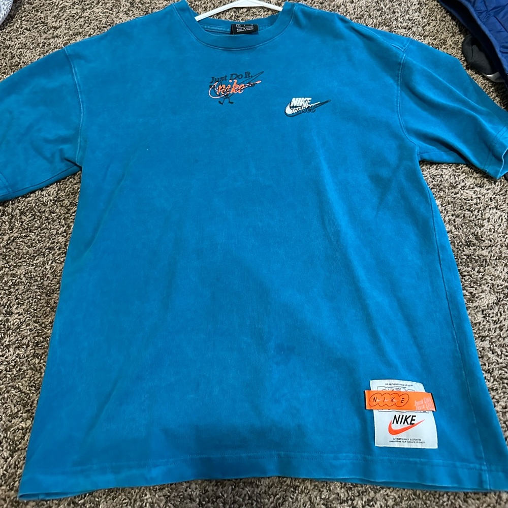Nike shirt